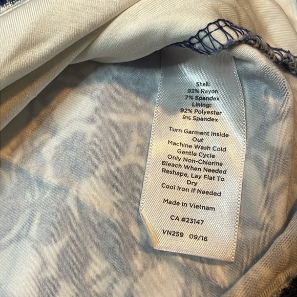 Talbots‎ Black & White Woman’s Short Sleeve T Shirt Size XL - Picture 3 of 5